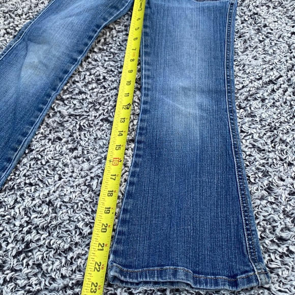 Mudd Decorative Flare Jeans - Picture 11 of 13